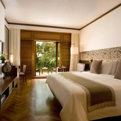 Nusa Dua Beach Hotel & Spa 4* Номер Делюкс с различными типами кроватей