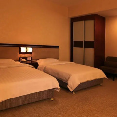 Gangrun East Asia Hotel сейф в номере