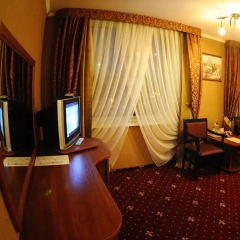 Mir Hotel In Rovno 3* Полулюкс фото 2