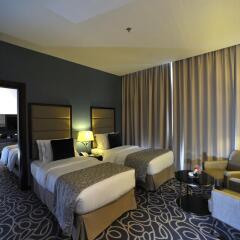 Отель Ramada Corniche 4* Номер Делюкс