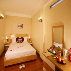 Отель Hanoi Guesthouse Улучшенный номер фото 4