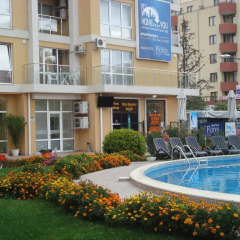 Отель Flores Park Apartments Болгария, Солнечный берег - отзывы, цены и фото номеров - забронировать отель Flores Park Apartments онлайн бассейн фото 2