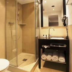 Victoria Hotel 4* Стандартный номер с двуспальной кроватью фото 8