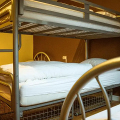 St Christophers Inn Hostel at The Bauhaus Кровать в общем номере с двухъярусной кроватью фото 3