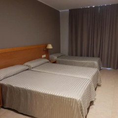 Hotel Ingles Стандартный номер с различными типами кроватей фото 4