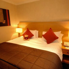Hallmark Hotel Warrington 3* Улучшенный номер с различными типами кроватей фото 4