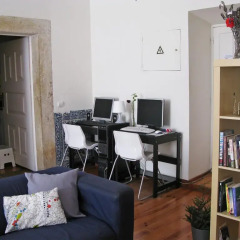 Johnie's Place Lisbon Hostel & Suites Лиссабон развлечения
