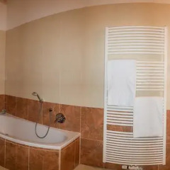 Отель Landsitz Stroblhof Тироло спа