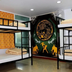 Home Base Hostel Adults Only Бангкок детские мероприятия фото 2