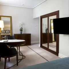 Отель Tivoli Avenida Liberdade Lisboa 5* Улучшенный номер разные типы кроватей фото 3