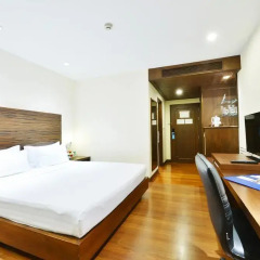 St. James Hotel 3* Улучшенный номер с различными типами кроватей
