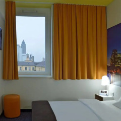 B&B Hotel Frankfurt-Hbf 2* Стандартный номер с различными типами кроватей фото 7