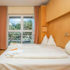 Отель JUFA Hotel Salzburg Австрия, Зальцбург - 1 отзыв об отеле, цены и фото номеров - забронировать отель JUFA Hotel Salzburg онлайн комната для гостей фото 4