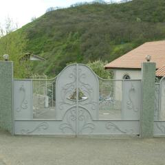 Отель MGE Cavalier Cottage Resort Complex с домашними животными
