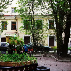 Laika Hostel парковка