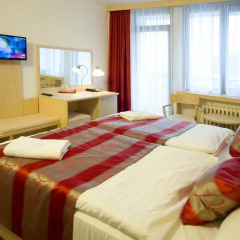 Hotel Krystal 3* Улучшенный номер с двуспальной кроватью фото 5