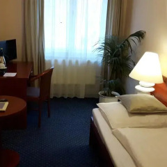 Hotel Kampa Garden 3* Улучшенный номер с различными типами кроватей фото 4