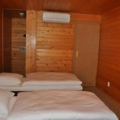 Sunny Mountain Hotel Хуст комната для гостей фото 2