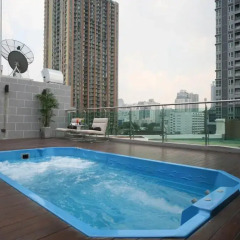 FX Hotel Metrolink Makkasan бассейн