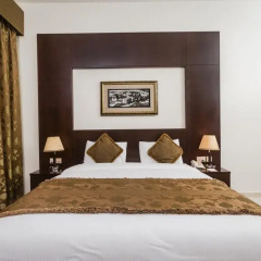 Arabian Dreams Deluxe Hotel Apartments комната для гостей фото 3