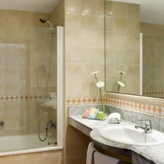 Отель H10 Mediterranean Village 4* Стандартный номер с различными типами кроватей фото 7