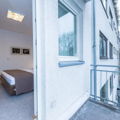 Отель Garden House & Eastpark Apartments Германия, Мюнхен - отзывы, цены и фото номеров - забронировать отель Garden House & Eastpark Apartments онлайн балкон