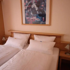Hotel Glockengasse 3* Стандартный номер с различными типами кроватей фото 3