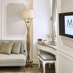 Mirrors Hotel удобства в номере