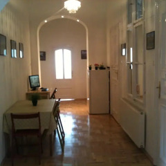 Апартаменты Caterina Private Rooms and Apartments Стандартный номер с различными типами кроватей (общая ванная комната) фото 11