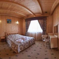 Гостиница Solnce Karpat Коттедж с различными типами кроватей фото 23
