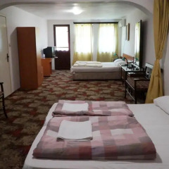 Отель Guestrooms Roos Стандартный номер фото 5