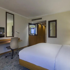 Mersin HiltonSA Турция, Мерсин - отзывы, цены и фото номеров - забронировать отель Mersin HiltonSA онлайн удобства в номере