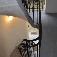 Апартаменты Romantic Garden Art Studio near Andrassy Avenue Будапешт балкон
