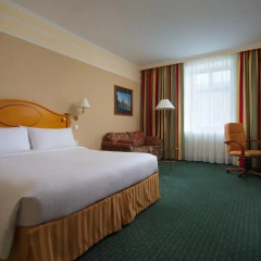 Гостиница Марриотт Москва Гранд 5* Номер Делюкс с двуспальной кроватью фото 3