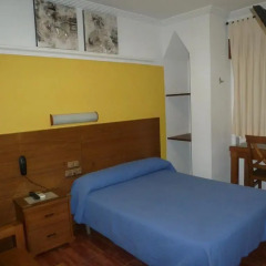 Отель Hostal la Campana Испания, Мотрил - отзывы, цены и фото номеров - забронировать отель Hostal la Campana онлайн комната для гостей фото 3