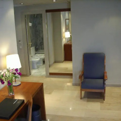 Hotel Silken Torre Garden 3* Стандартный семейный номер с разными типами кроватей фото 3