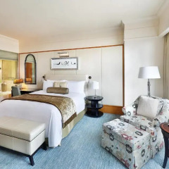 Отель The Ritz-Carlton, Dubai International Financial Centre 5* Стандартный номер с различными типами кроватей фото 4