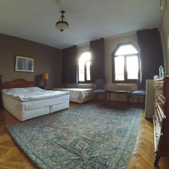 Отель Berk Guesthouse - 'Grandma's House' 3* Стандартный семейный номер с двуспальной кроватью фото 6