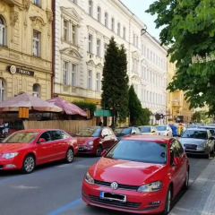 Отель Lovely Prague Havanska парковка