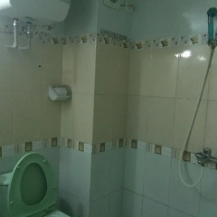 Nhan Hoa Hotel ванная