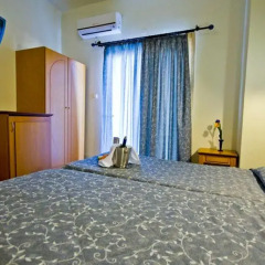 Sylvia Hotel 2* Стандартный номер с двуспальной кроватью фото 3