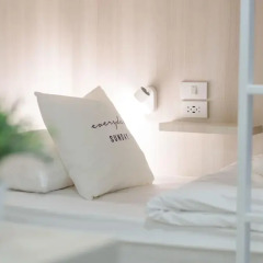 Everyday Sunday Social Hostel сейф в номере