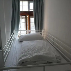 The Walrus Bar and Hostel комната для гостей фото 4