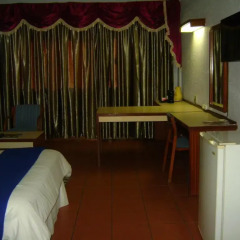 Gaborone Hotel 2* Номер Делюкс фото 2