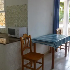 Отель Apartamentos Playa Calan Blanes Кала-эн-Бланес в номере