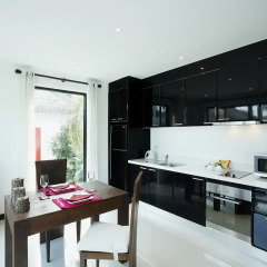 Отель BYG Private Pool Villa @ Layan Beach в номере
