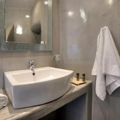 Отель Remvi Suites Греция, Остров Санторини - отзывы, цены и фото номеров - забронировать отель Remvi Suites онлайн ванная
