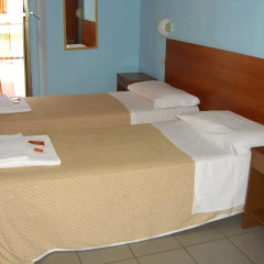 Hotel Mercurio 2* Стандартный номер с 2 отдельными кроватями
