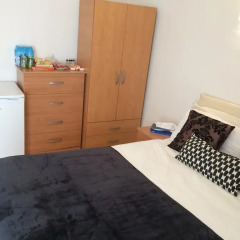 Отель Wellington Road Spacious Rooms Стандартный номер с двуспальной кроватью (общая ванная комната)