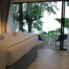 Отель Thai Kamala Beach Front Улучшенный номер двуспальная кровать фото 28
